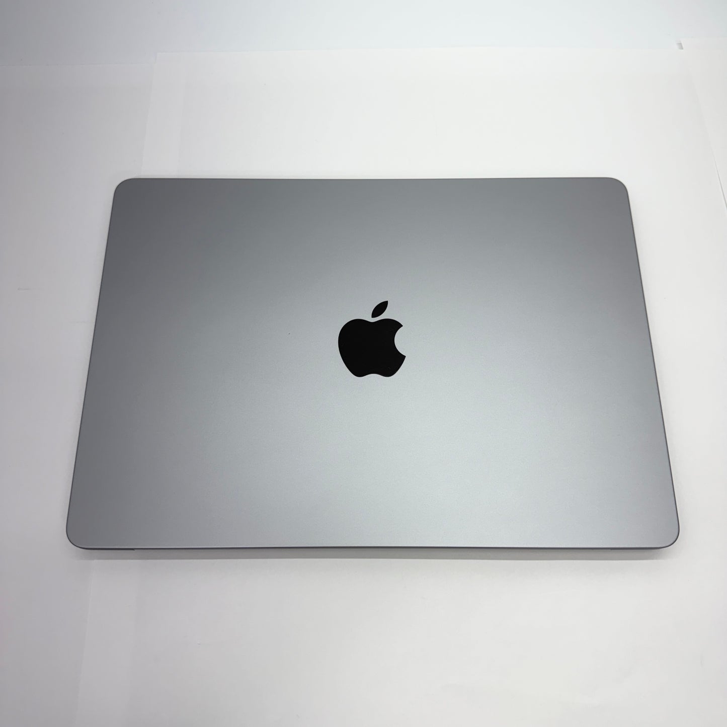 MacBook Air Liquid Retina 13.6インチ (Mid 2022) Apple M2 8コア 8GB SSD 256GB スペースグレイ MLXW3J/A バッテリー最大容量100%【C5244-80】