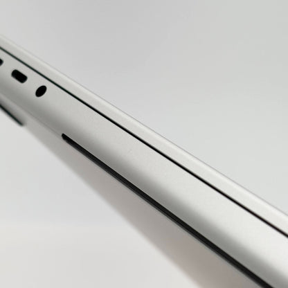 美品 バッテリー最大容量100% Apple MacBook Pro 14インチ MW2W3J/A M4 10C CPU 16GB SSD 512GB【C7742-80】