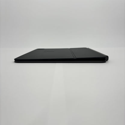 新品同様 美品 Apple iPad Magic Keyboard MWR53J/A 日本語 ブラック【C8533-80】
