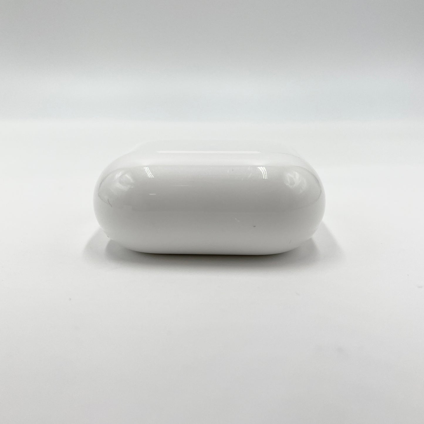 Apple AirPods 第4世代 アクティブノイズキャンセリング搭載モデル　【C4820-C】