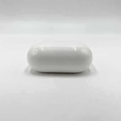 Apple AirPods 第4世代 アクティブノイズキャンセリング搭載モデル　【C4820-C】