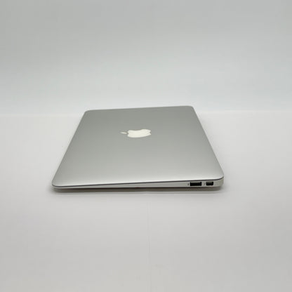 MacBook Air 11インチ Mid 2012 i7 2GHz 8GB SSD256GB シルバー【C7287-80】
