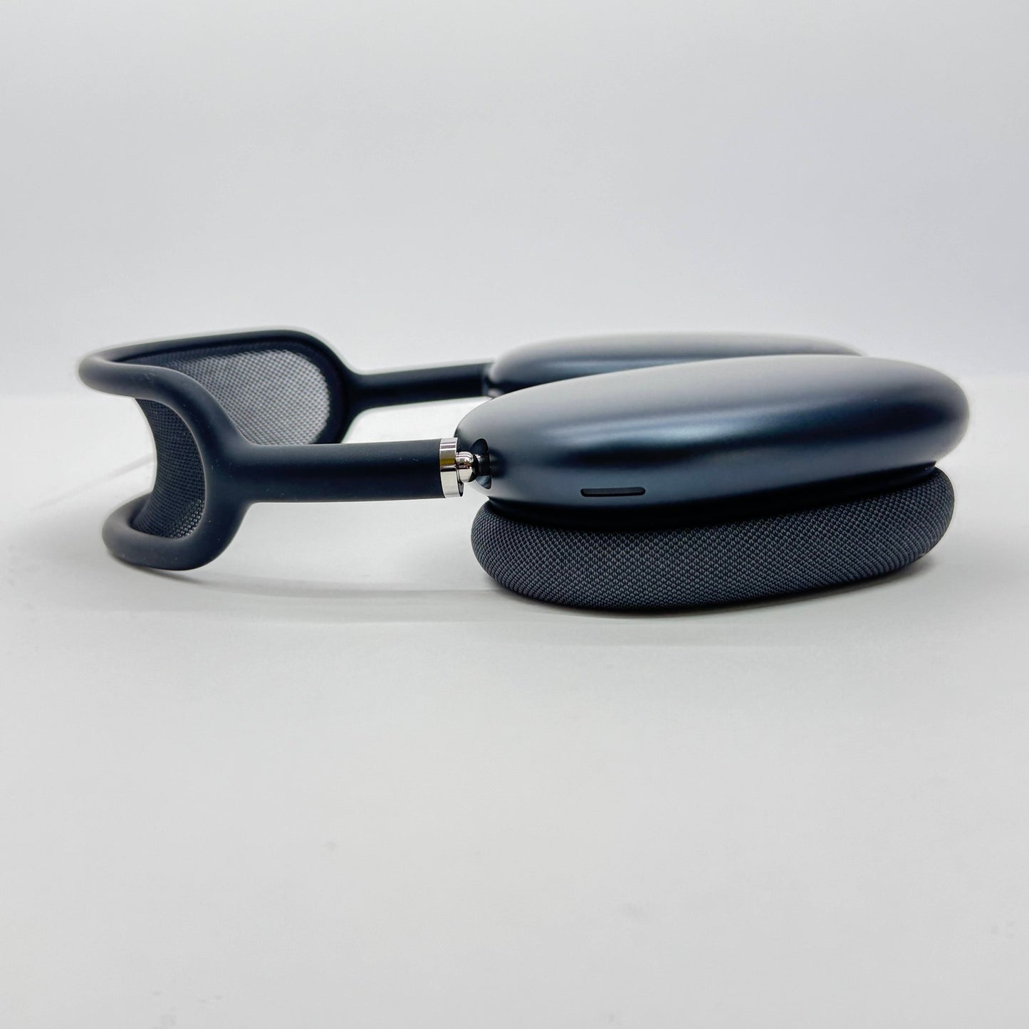 美品 Apple AirPods Max MWW43ZA/A ミッドナイト A3184【C7877-80サイズ】