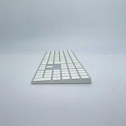 Apple Magic Keyboard テンキー付き 日本語配列 JIS A1843 【C7452-80】
