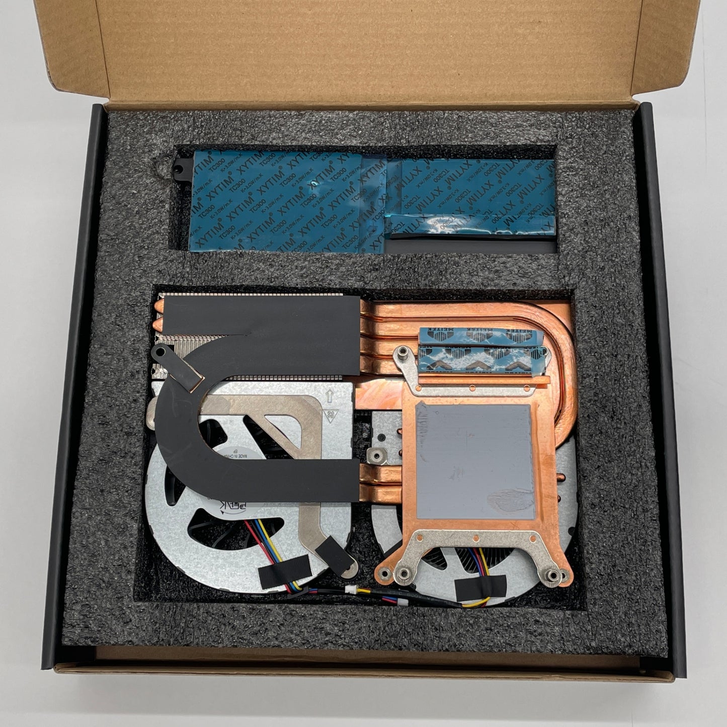 美品 MINIS FORUM MS-A1-NOCPUR ベアボーンキット ミニワークステーション【C7962-80】