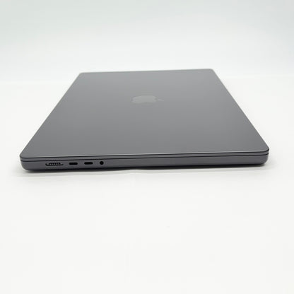 新品同様 美品 Apple MacBook Pro 16インチ MRW23J/A M3 Pro 36GB SSD 512GB スペースブラック 充放電回数8回 バッテリー最大容量99%【C7147-100】