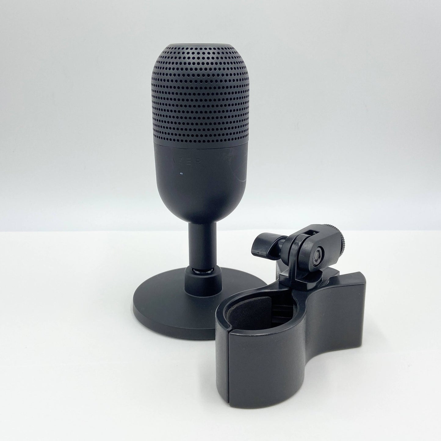 Razer レイザー Seiren V3 Mini コンデンサーマイク 超コンパクト設計 タップ式ミュートセンサー ゲーミングマイク USB マイク 配信 セイレーン ブイスリー ミニ RZ19-0505【C5326-60】