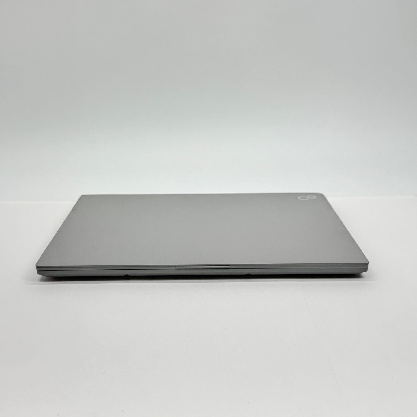 美品 FMV Note U WU3-K3 i5 1335U 16GB 256GB SSD Windows11 Home FMVUH07005 バッテリー最大容量100% 指紋認証 顔認証【C7079-100】