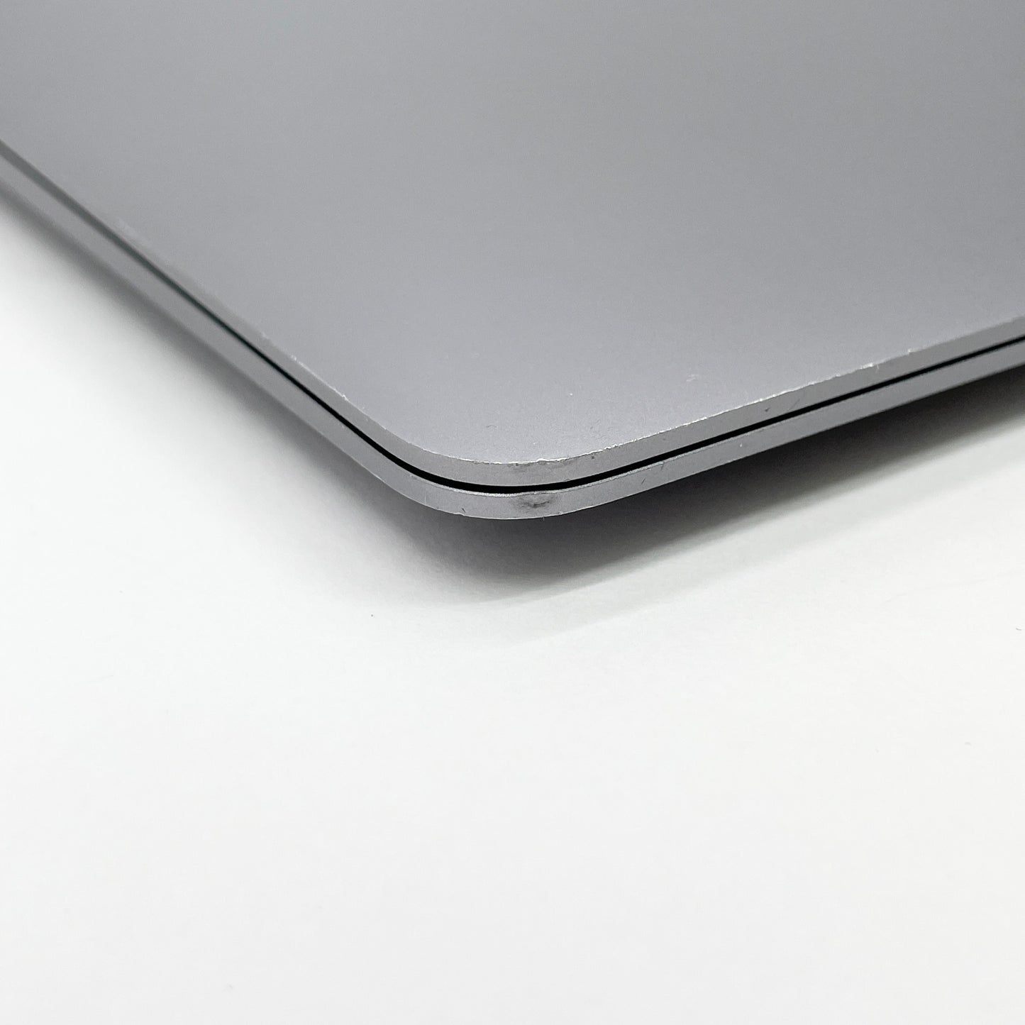 MacBook Air Retina 13インチ (Late 2020) Apple M1 8コア/8GB/SSD 256GB スペースグレイ MGN63J/A  バッテリー最大容量93% 【C8228-80】