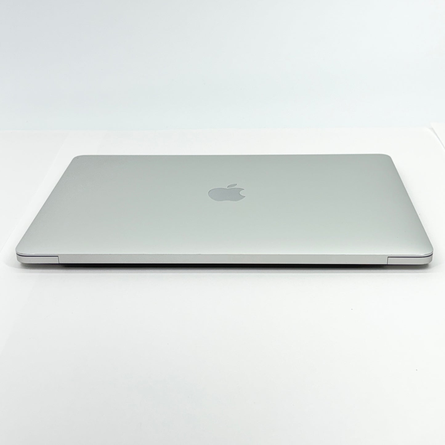 Apple MacBookPro 2020 13インチ i5 1.4 8GB 256GB【C5585-80】