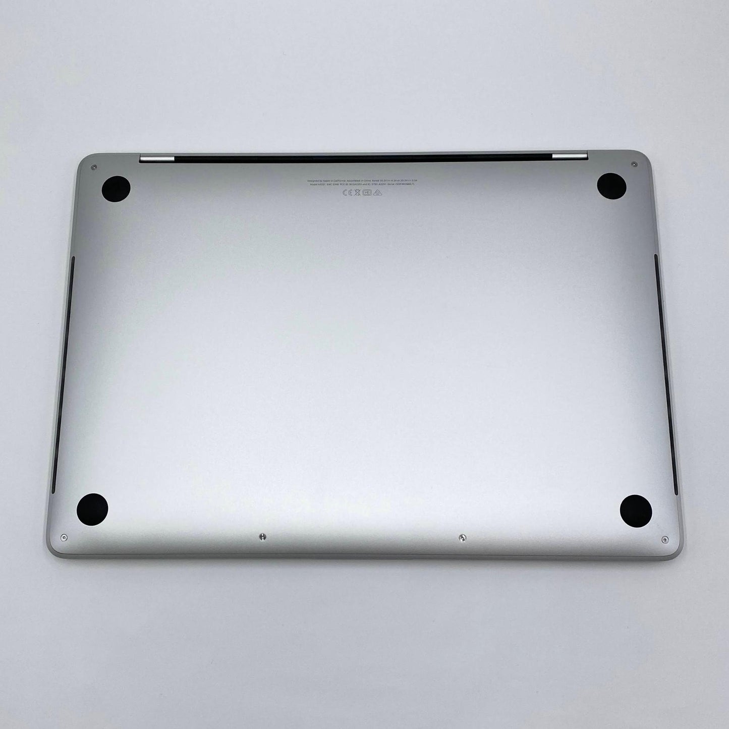 美品 Apple MacBook Pro 13インチ 2020 Thunderbolt 3ポートx4 クアッドコア i5 16GB SSD512GB MWP72J/A C3900 80サイズ発送