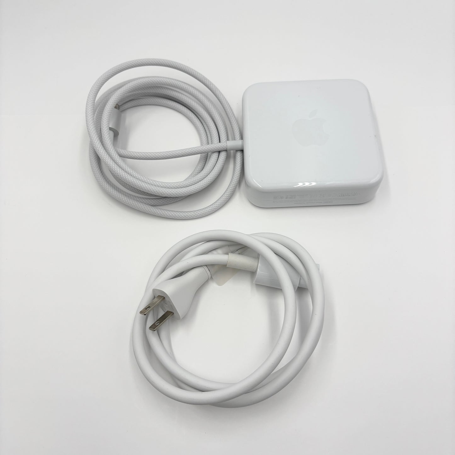 美品 iMac Retina 4.5K 24インチ (Late 2023) Apple M3 8コアCPU/10コアGPU/8GB/SSD 256GB シルバー MQRJ3J/A 【C7711-140】