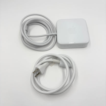 美品 iMac Retina 4.5K 24インチ (Late 2023) Apple M3 8コアCPU/10コアGPU/8GB/SSD 256GB シルバー MQRJ3J/A 【C7711-140】