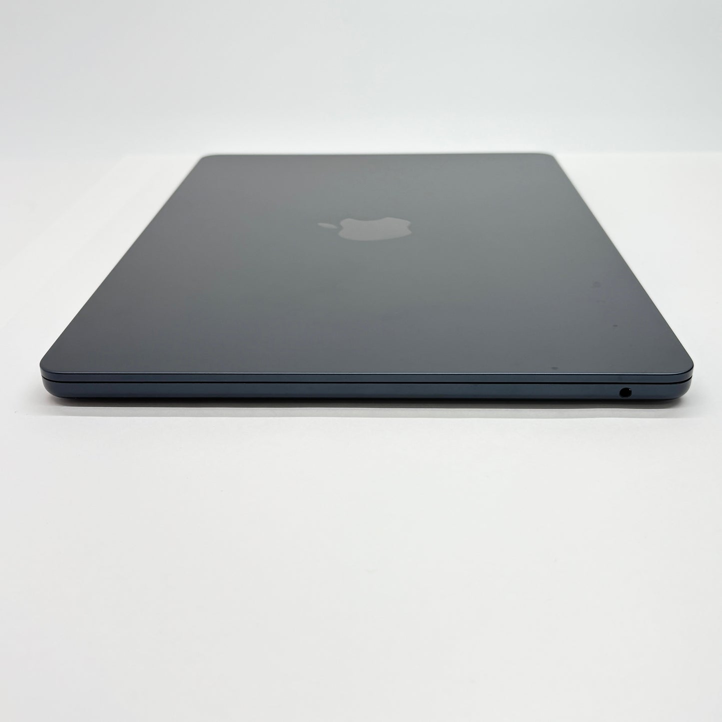Apple MacBook Air 2022 13インチ M2 8GB 256GB MLY33J/A ミッドナイト バッテリー最大容量96%【C6194-80】