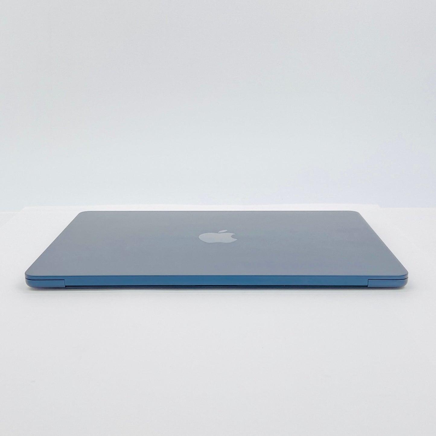Apple MacBook Air Liquid Retina 13.6インチ (Mid 2022) M2 8コア 8GB SSD 256GB ミッドナイト MLY33J/A バッテリー最大容量88% 付属品完備 【C7745-80】
