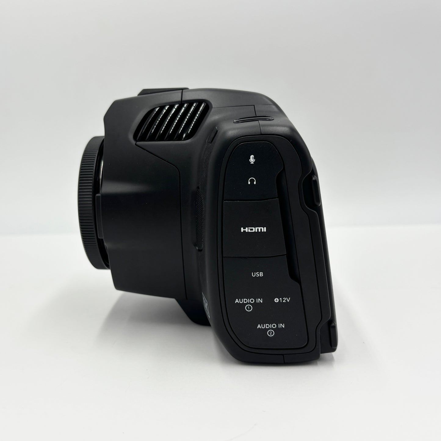 Blackmagic Pocket Cinema Camera 6K Pro ボディ EFマウント SmallRigの専用ケージ付き【C8191-60】