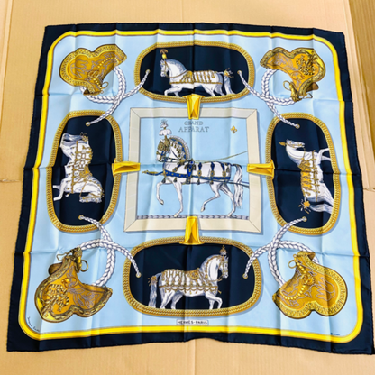 美品 HERMES エルメス スカーフ シルク 大判 馬 カレ90【C41-80】