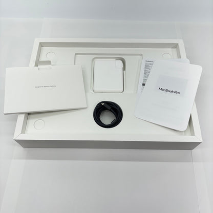 新品同様 美品 Apple MacBook Pro 16.2 インチ 2024年モデル MX2X3J/A スペースブラック M4 Proチップ 14コア 24GB SSD 512GB バッテリー最大容量100%【C5580-100】