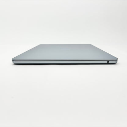 美品 バッテリー最大容量100% MacBook Air 2025 15インチ M4 16GB 512GB MC7C4ZP/A スカイブルー US配列【C8552-80】