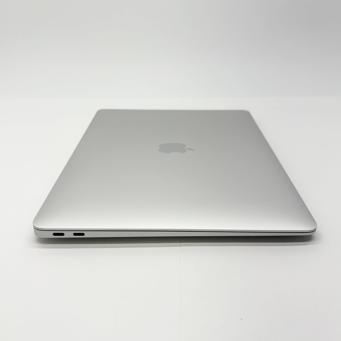 Apple MacBook Air 2020 13インチ M1 16GB 512GB バッテリー最大容量96%【C8131-80】