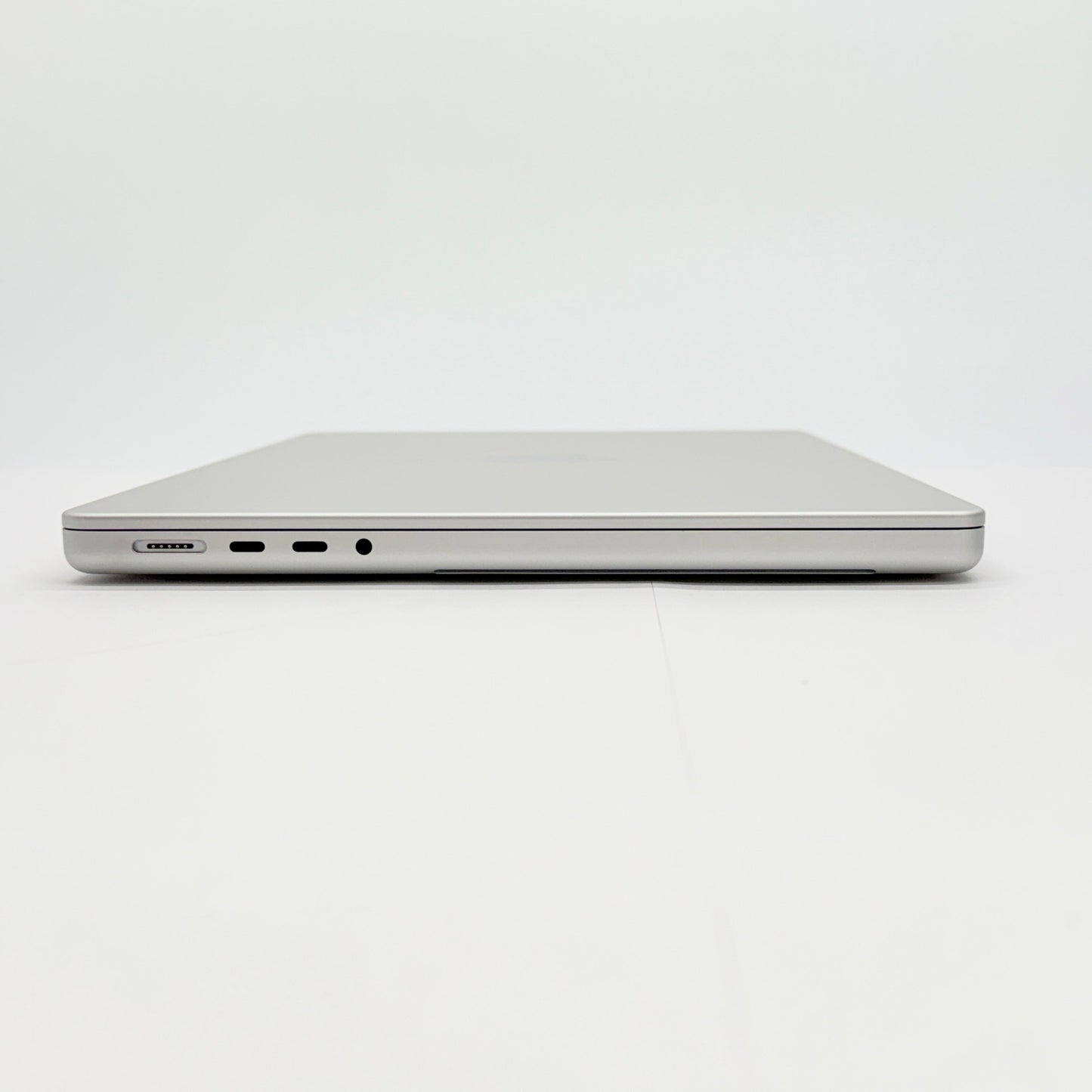 Apple MacBook Pro 14インチ M1 Pro 16GB 512GB MKGR3J/A シルバー バッテリー最大容量88% 【C7859-80】