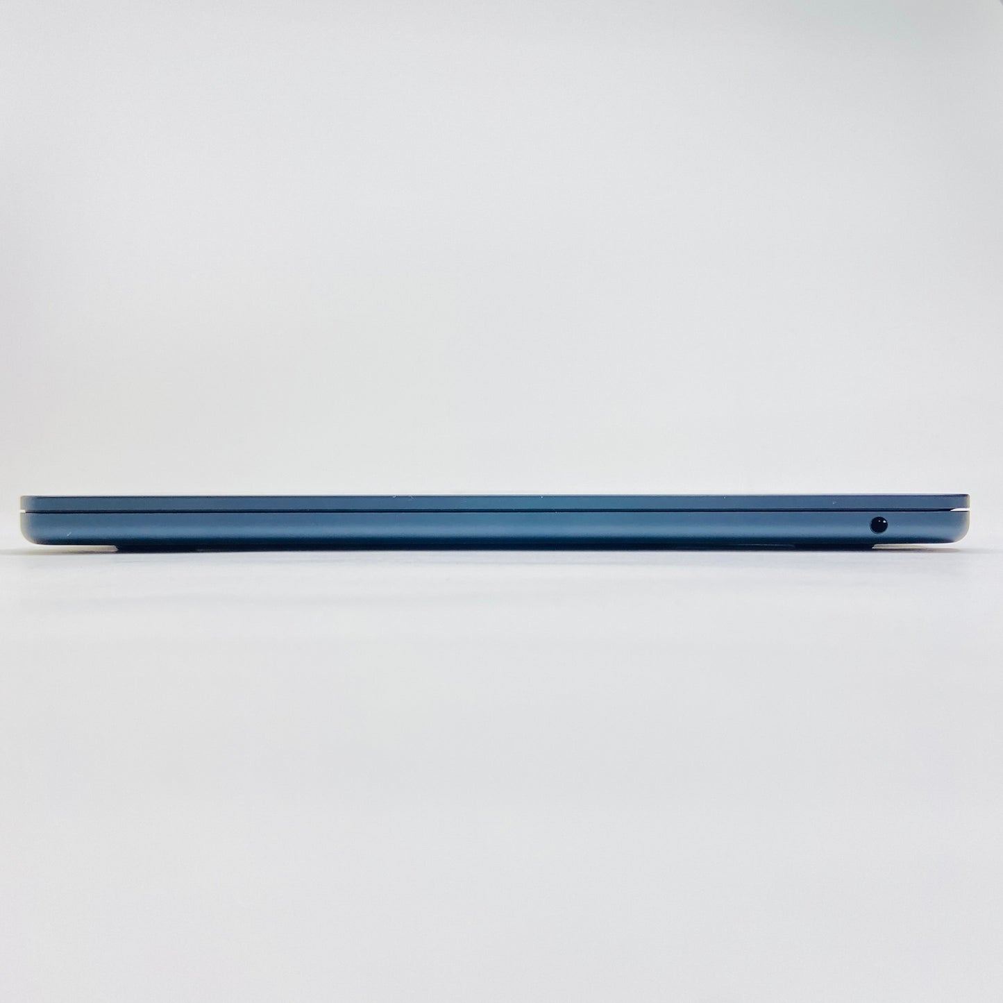 バッテリー最大容量93％ MacBook Air M2 2022 8C CPU/10C GPU 8GB 512GB MLY43J/A C3886 80サイズ発送