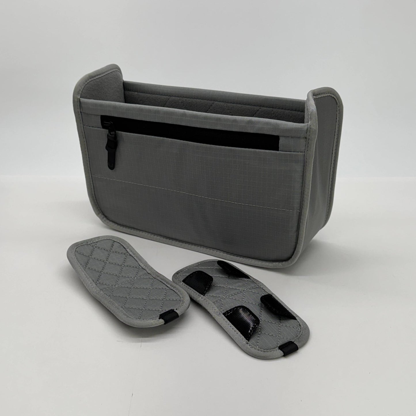 美品 BLACK EMBER ブラックエンバー GRIP-SLING ネイビー ショルダーバッグ カメラインサートREV HOOK V-BUCKLE STRAP付き【C7546】