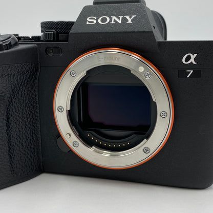 美品 ソニー SONY α7 IV ボディ ILCE-7M4【C4476】