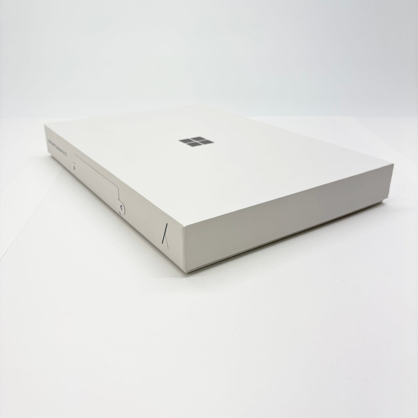 新品未開封 Microsoft Surface Pro 12インチ EP2-27651 プラチナ 12インチ Snapdragon X Plus 16GB 256GB【C5709-60】