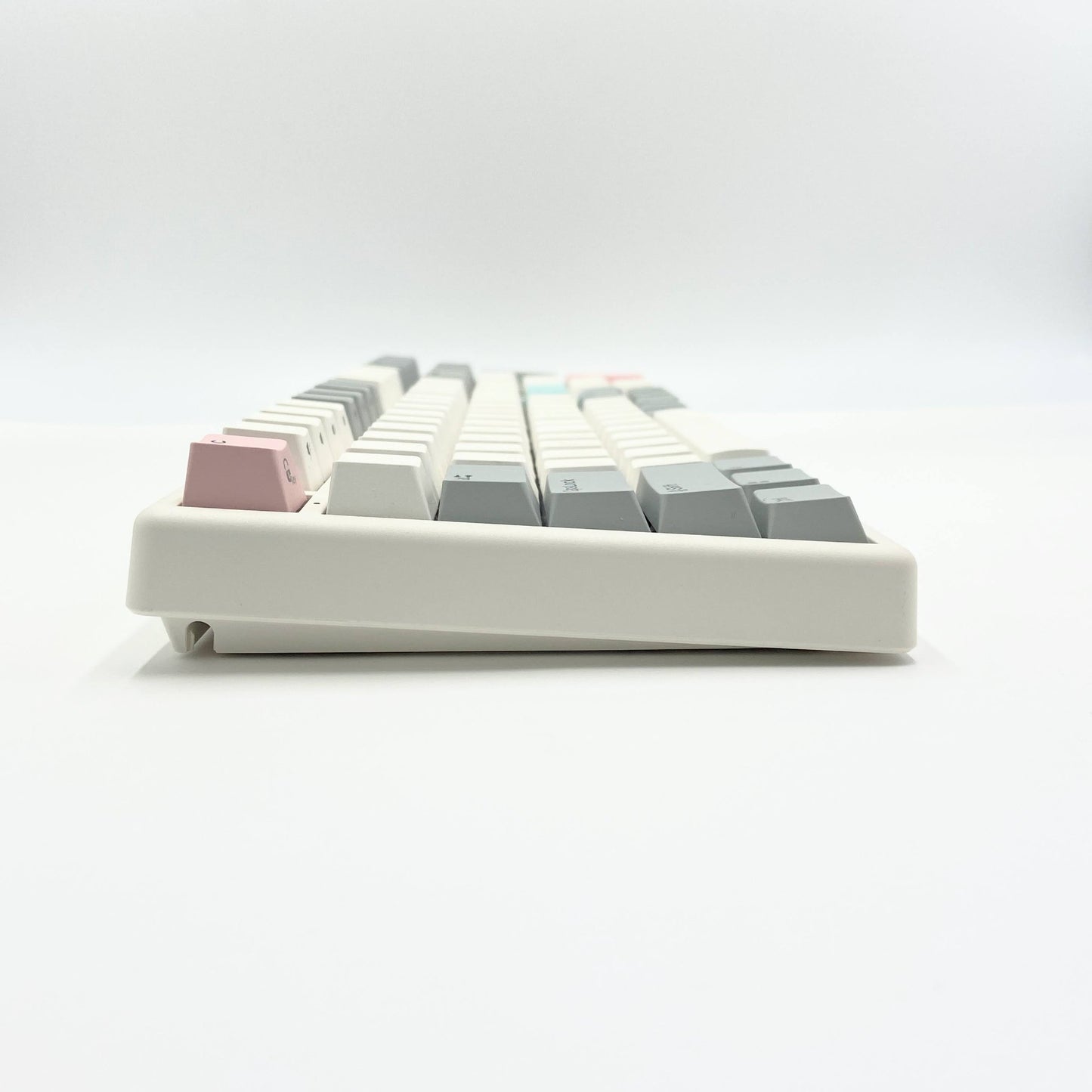 美品 NiZ キーボード X99(英語配列) ホワイト X99EC(S) / 35gf [有線 /USB]【C5992-80】