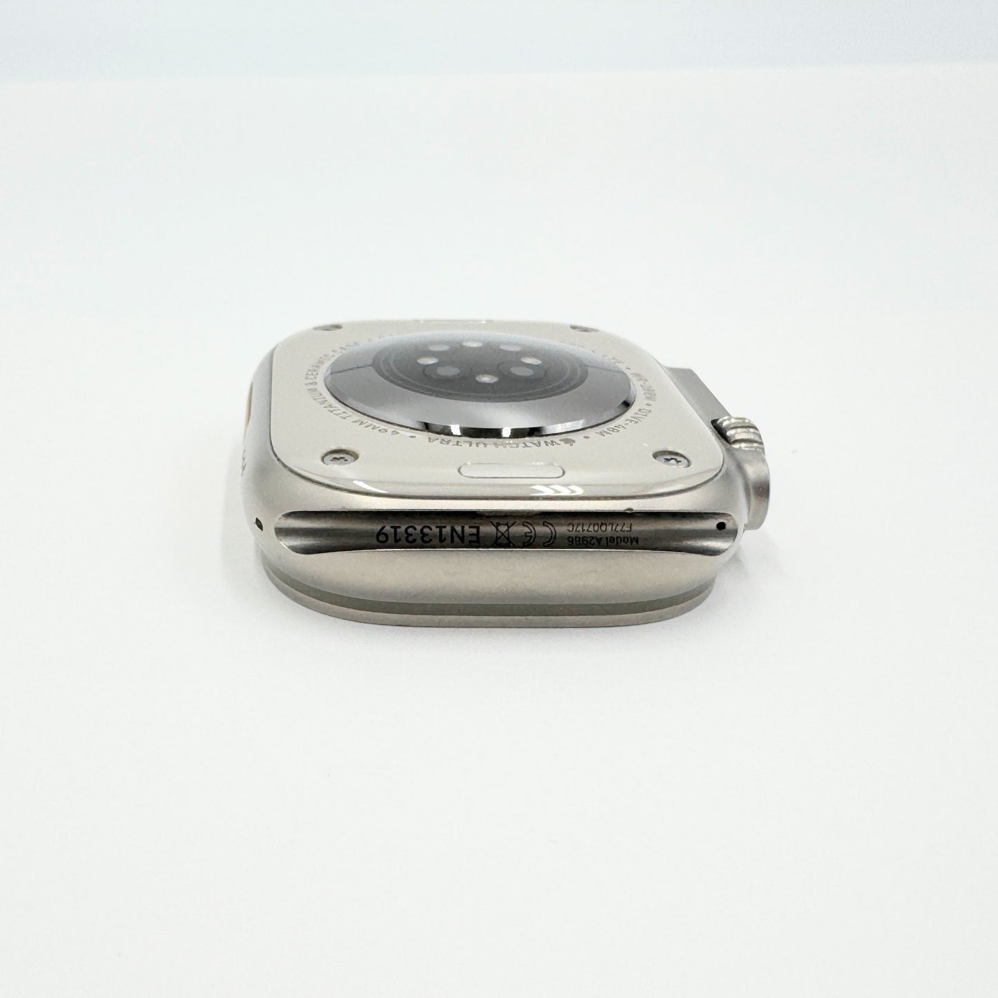 Apple Watch Uitra 2 GPS + Cellular 49mm チタニウム MREG3J/A  非純正バンド付属【C7853-N】
