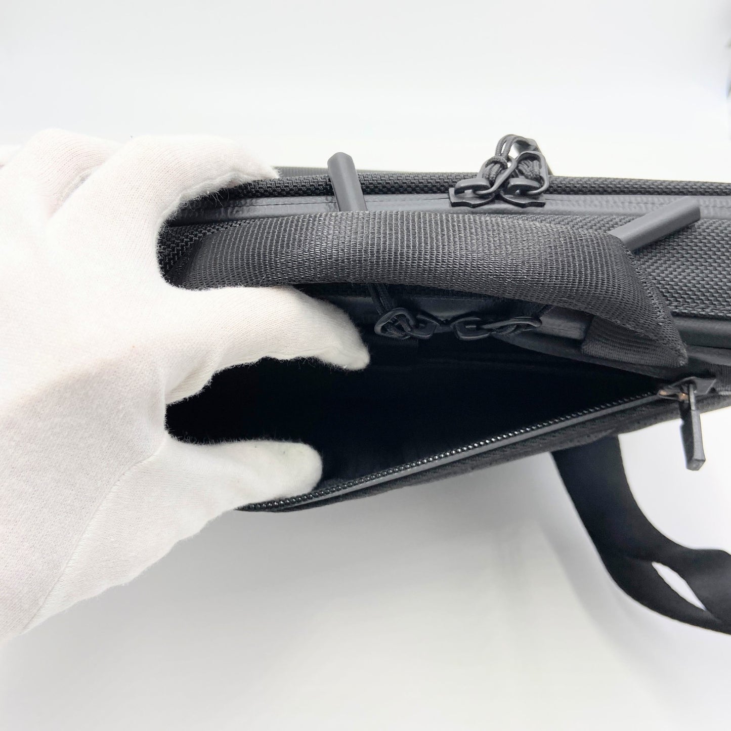 美品 THE TOKYO TECHPACK SLING【C5718】