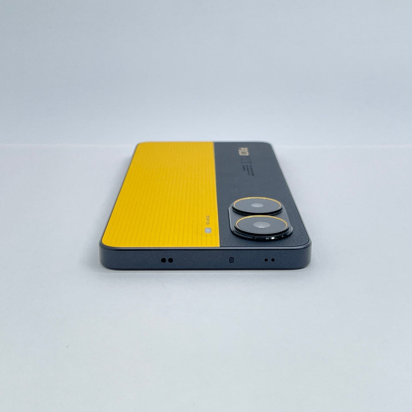 美品 POCO X7 Pro 12+512GB イエロー Android グローバル版(技適あり) SIMフリー【C7182-60】