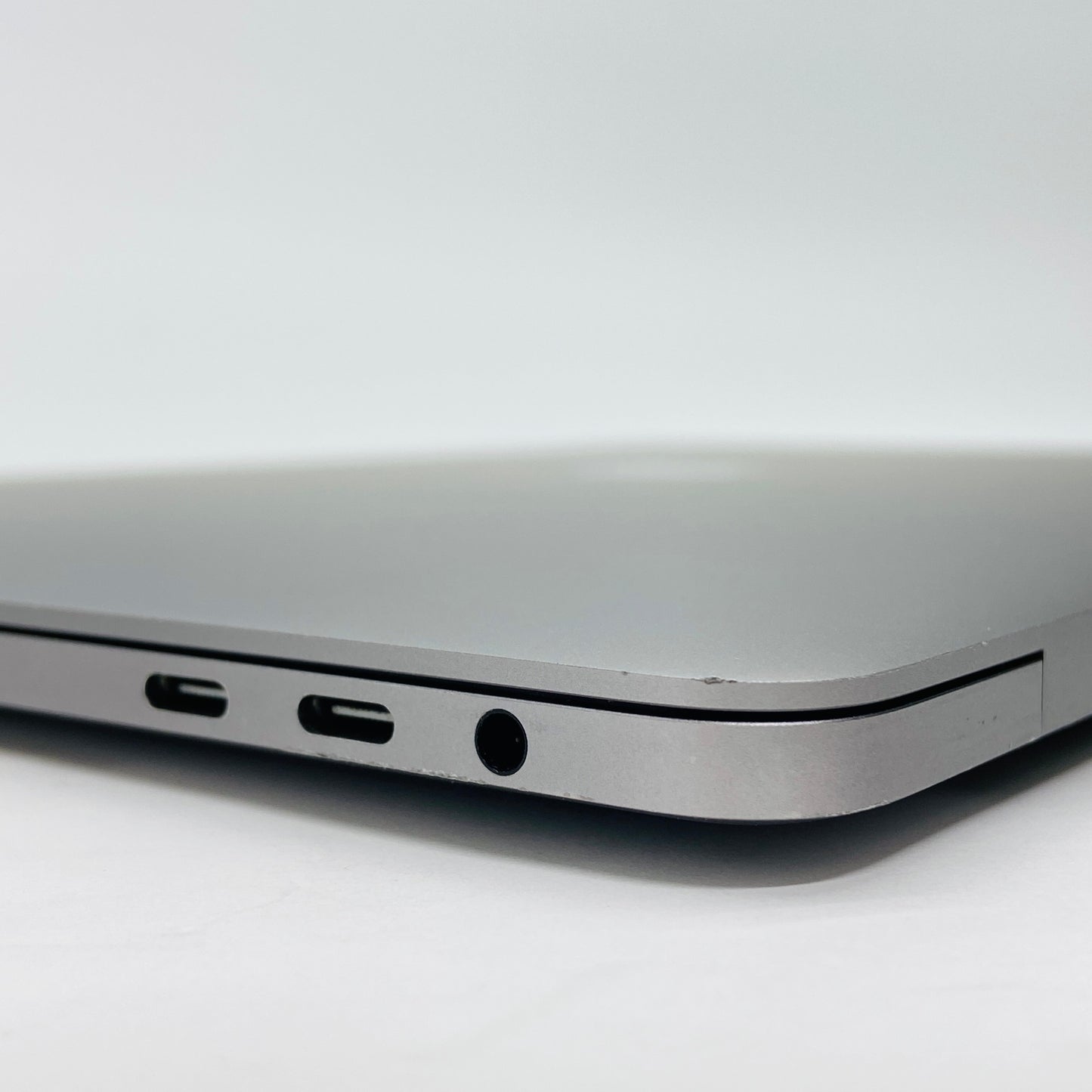 Apple MacBook Pro 2018 13インチ i5 8GB 256GB 【C4099-80】