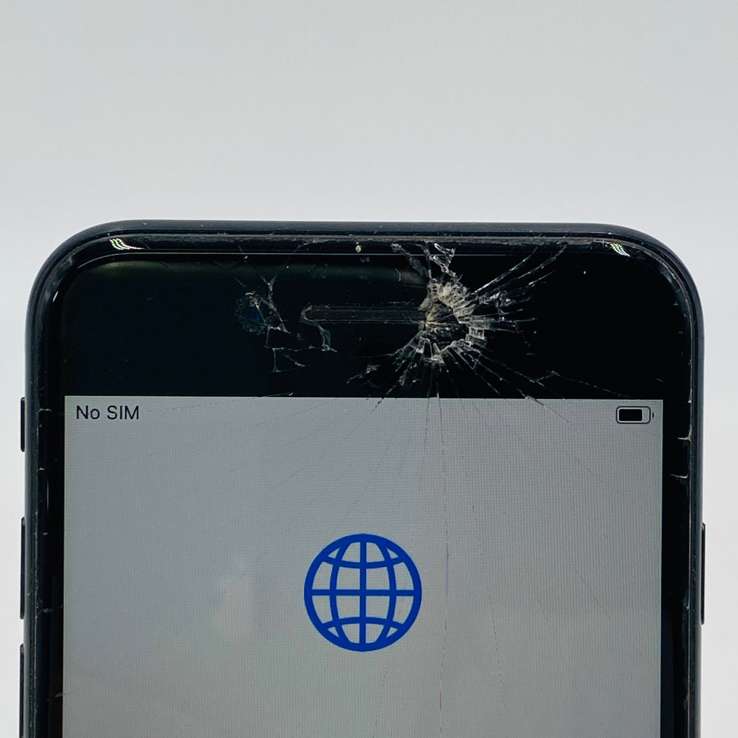 iPhone SE 第3世代 MMYC3J/A 64GB ミッドナイト docomo SIMフリー【C4603-C】