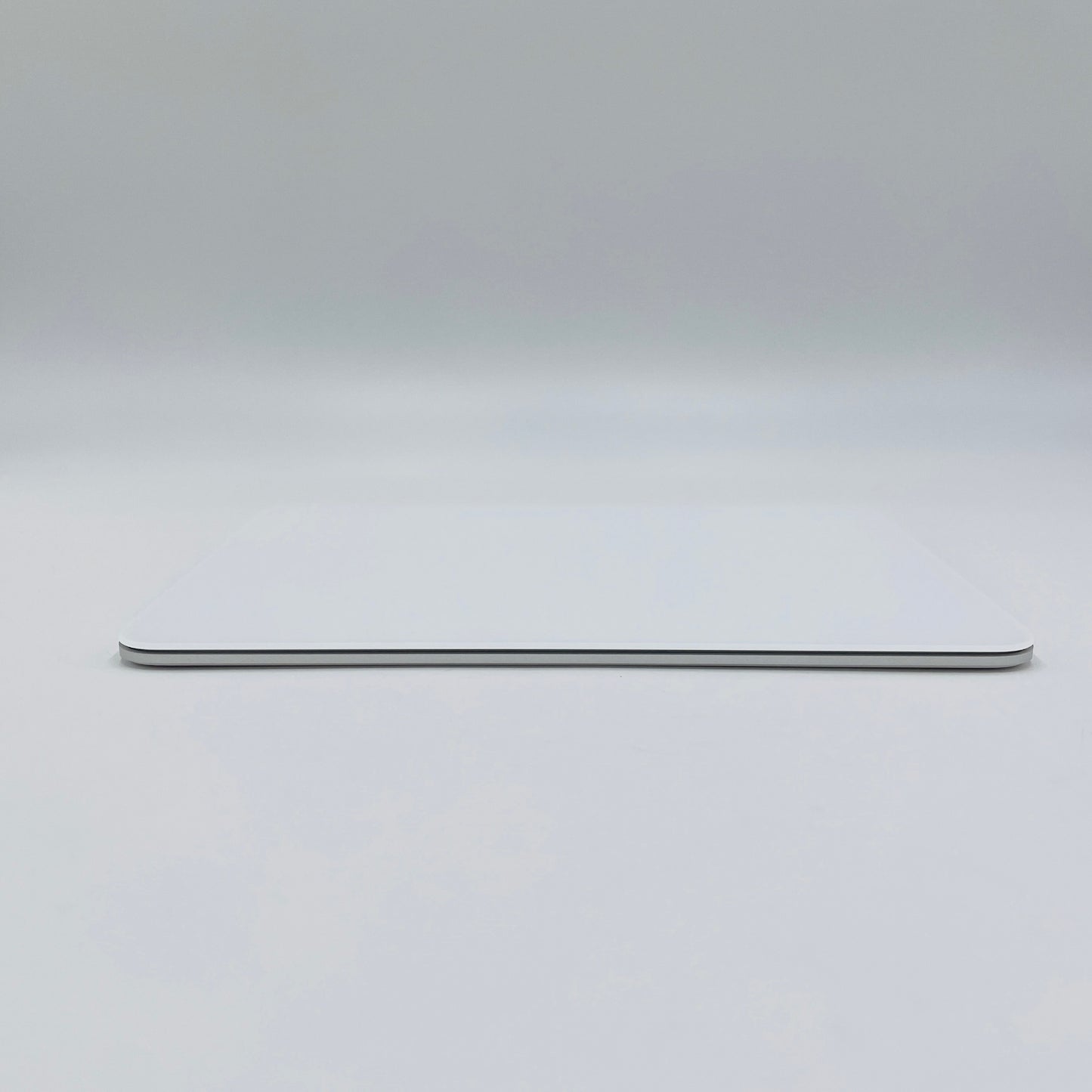美品 Apple Magic Trackpad MXK93ZA/A【C4713-60】