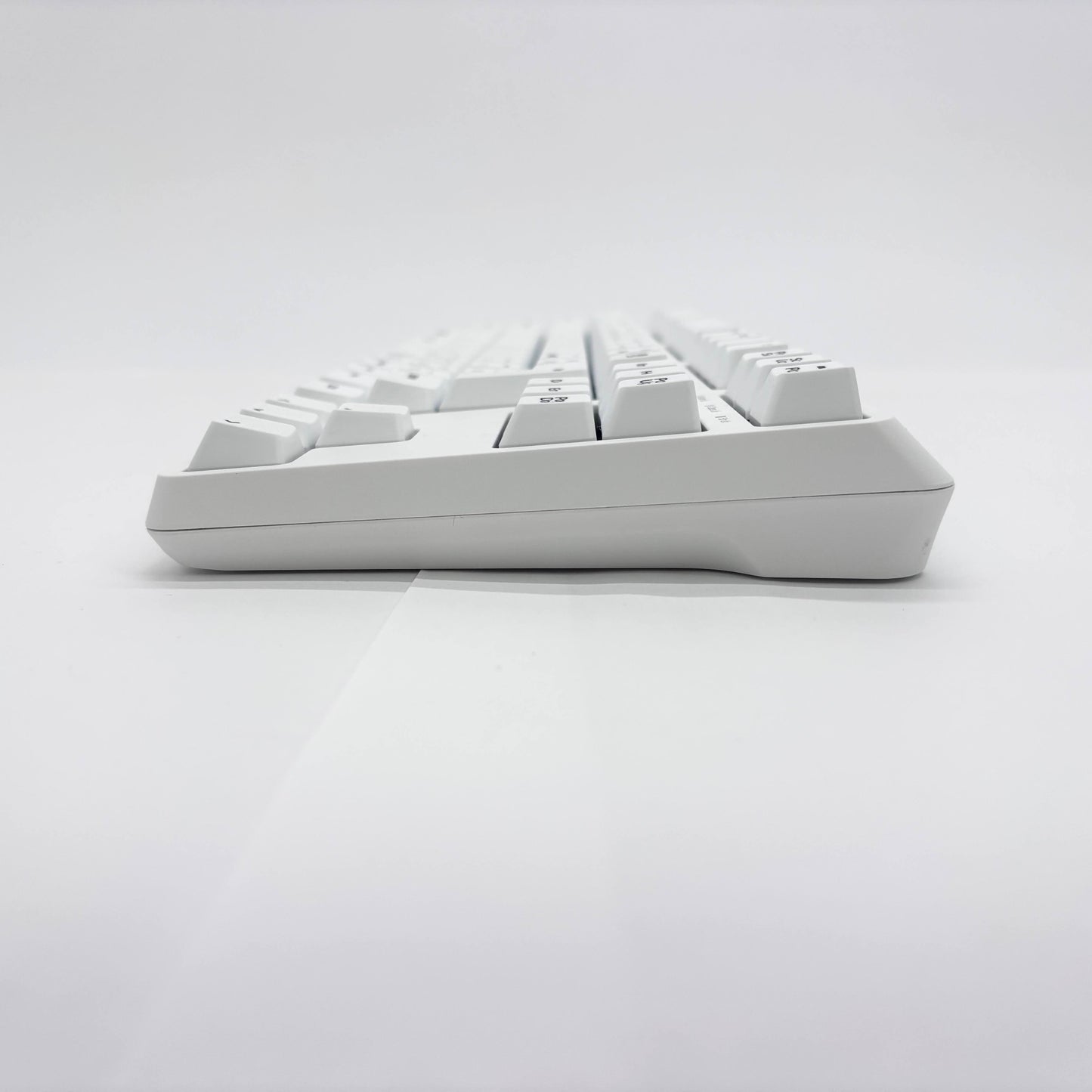 REALFORCE R4 KEYBOARD R4HC21 日本語配列 91キー かな無し スーパーホワイト【C8204-120】