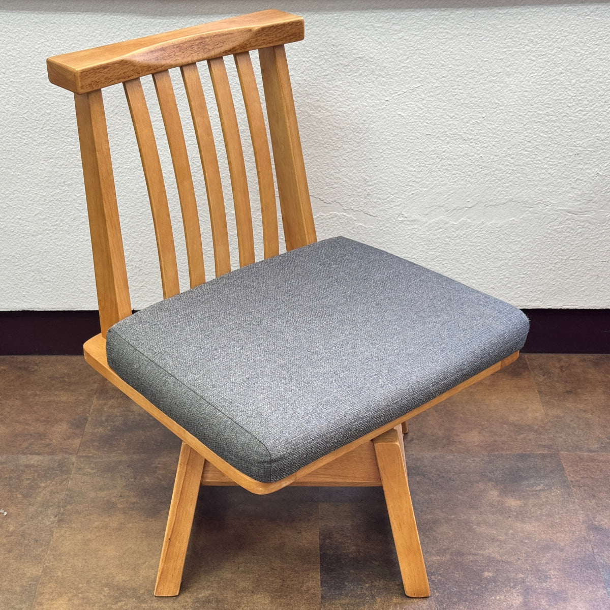 松田家具 白王 ダイニングチェア 1脚【C9419】