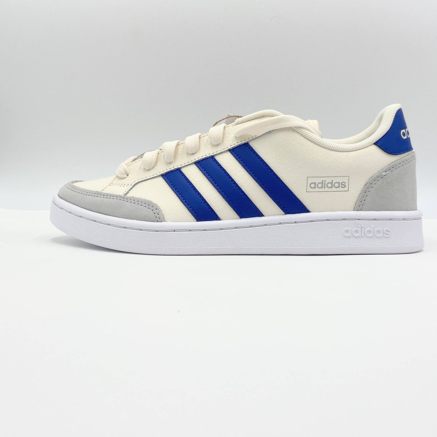 未使用 adidas グランドコート SE / Grand Court SE FY8168 26.5cm【C6311-100】