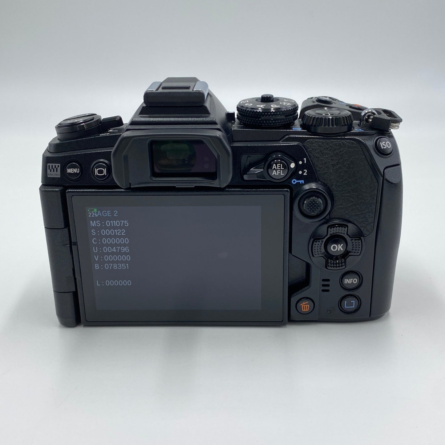 美品 オリンパス OLYMPUS OM-D E-M1 Mark III IM019 ボディ 【C4704-60】