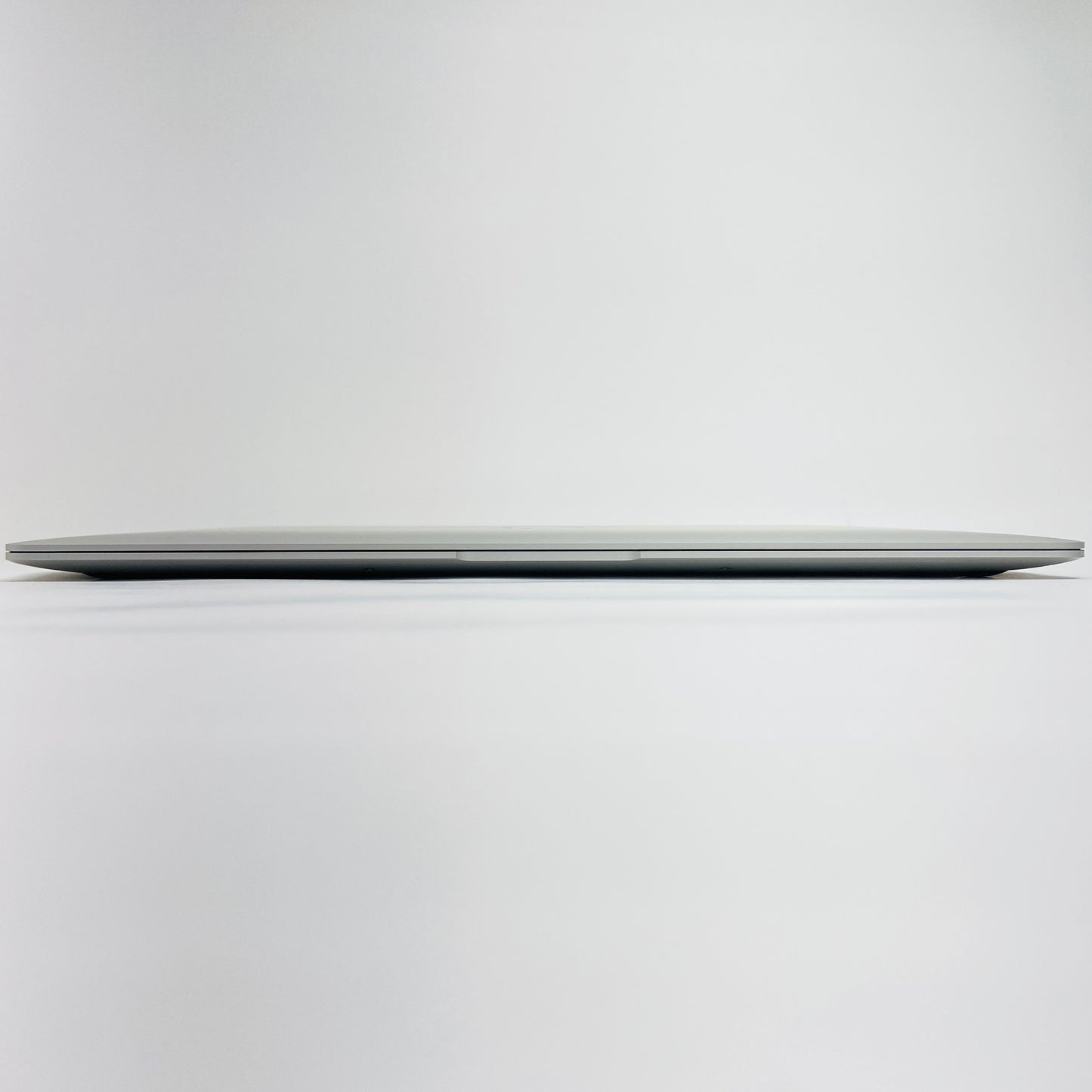 バッテリー最大容量100％ Apple MacBook Air M1 2020 8C CPU/7C GPU 8GB 256GB MGN93J/A C3888 80サイズ発送