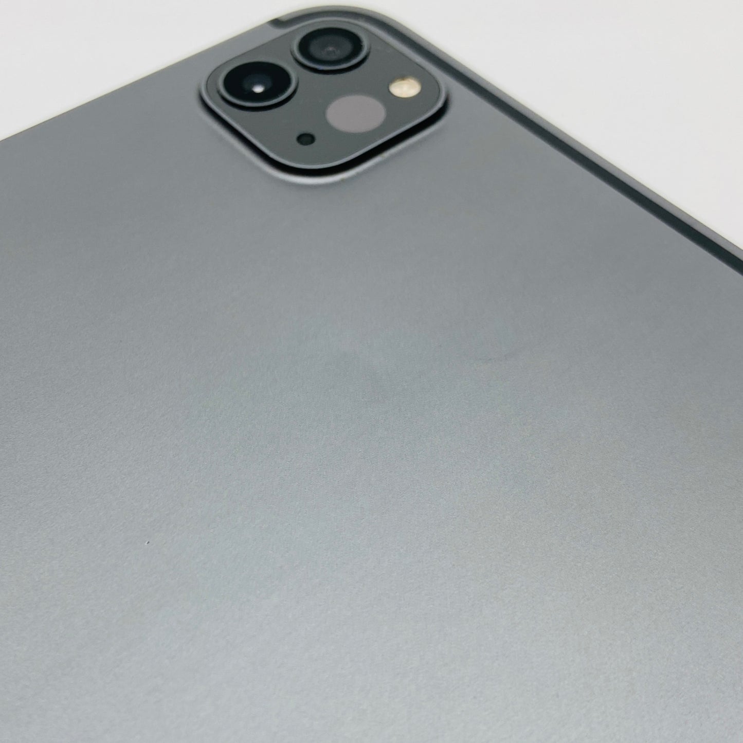 Apple MXE42J/A iPad Pro 11インチ 2世代 256GB Wi-Fi+Cellularモデル SIMフリー 【C4282-60】