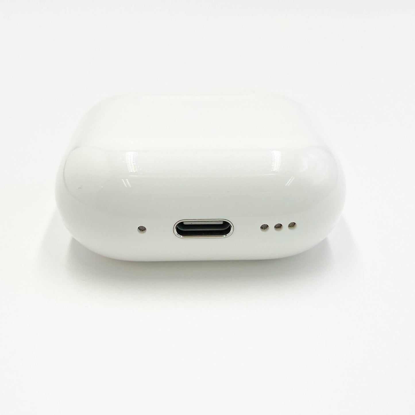 Apple アップル AirPods 4（ANC） アクティブノイズキャンセリング搭載モデル【C6748-C】