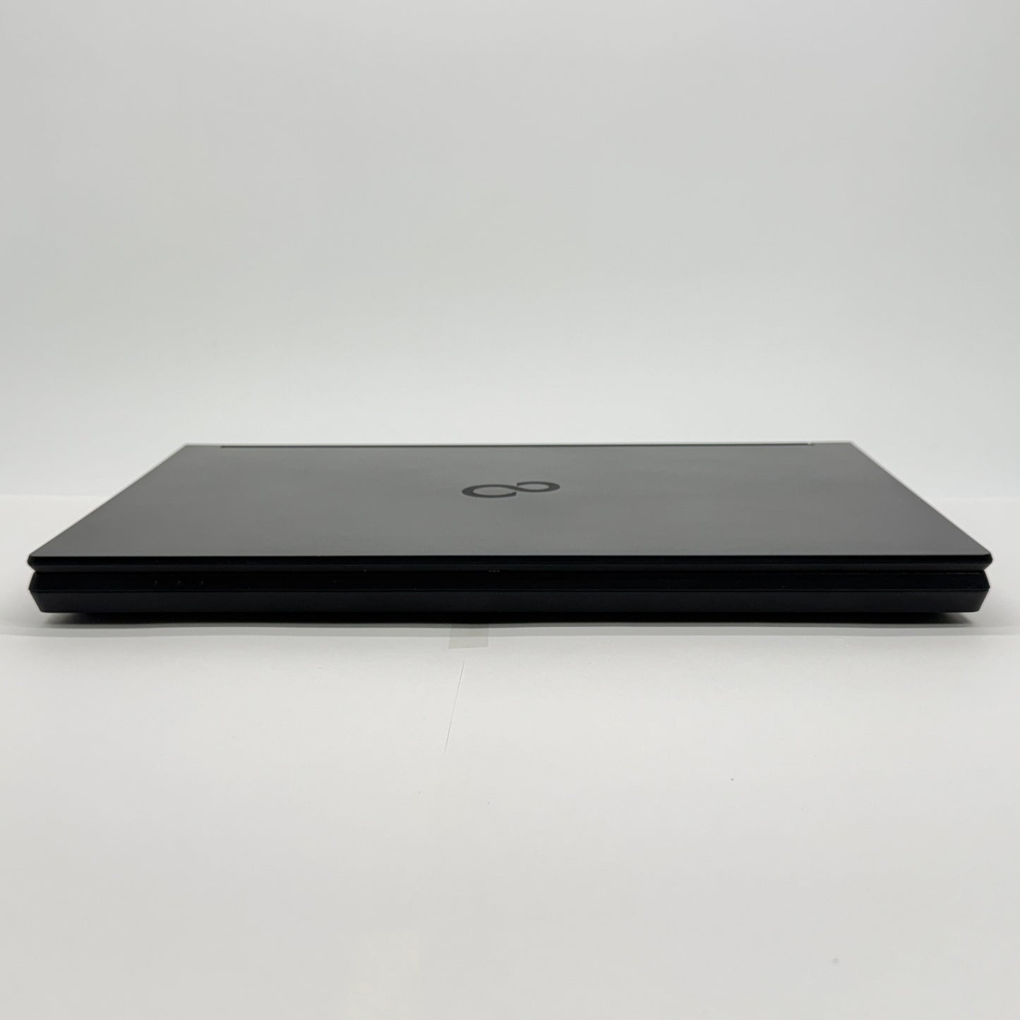 LIFEBOOK A5513/NX i5 1235U 8GB 256GB Windows11Pro バッテリー最大容量99% 【C6609-80】