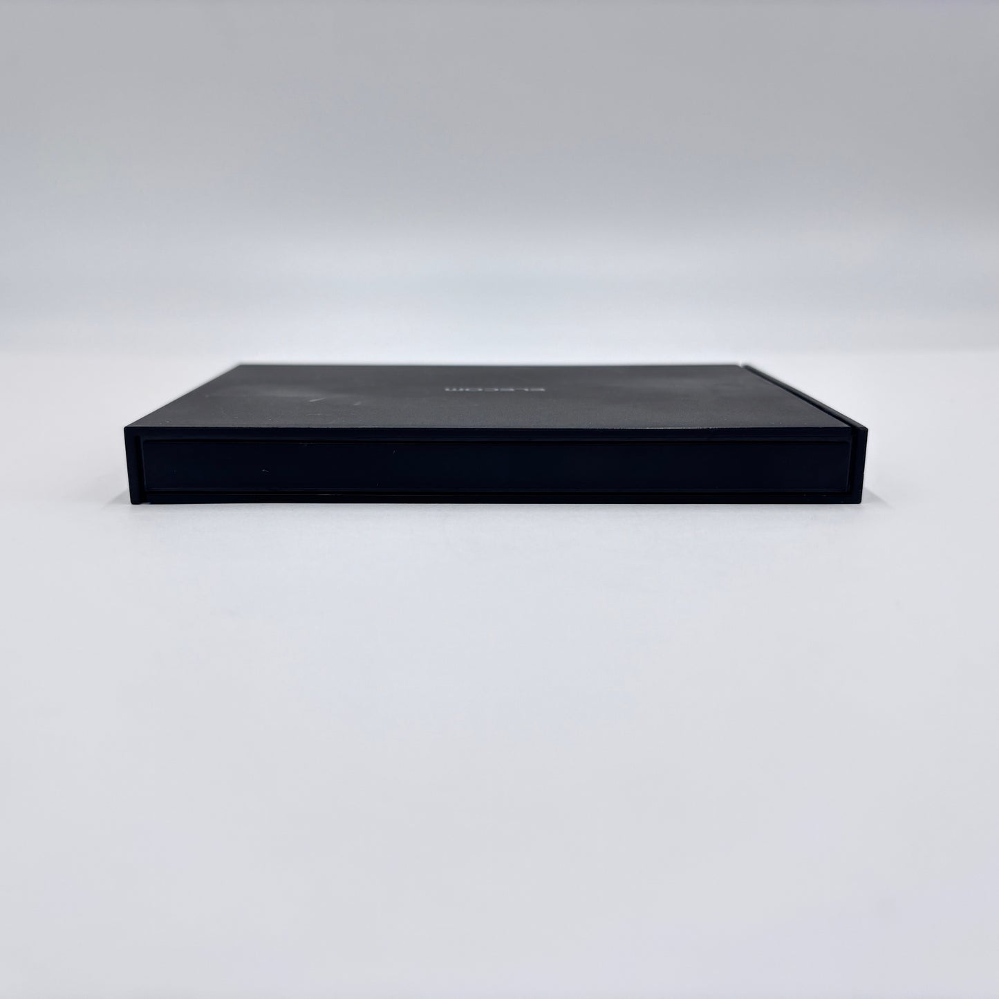 ELECOM 外付けSSD ESD-EJ1000GBKR 1TB【8208-C】