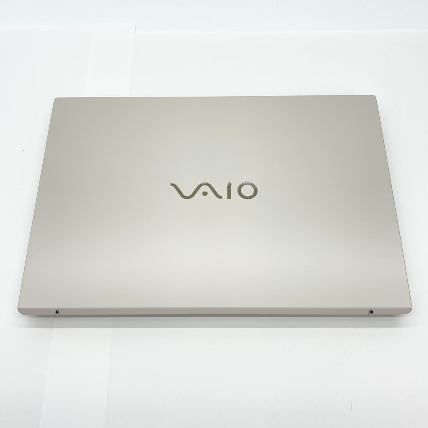 美品 VAIO F14 VJF1418 13th Gen Core i5-1334U 16GB SSD512GB ウォームホワイトWindows11 Pro バッテリー最大容量100%【C5611-80】