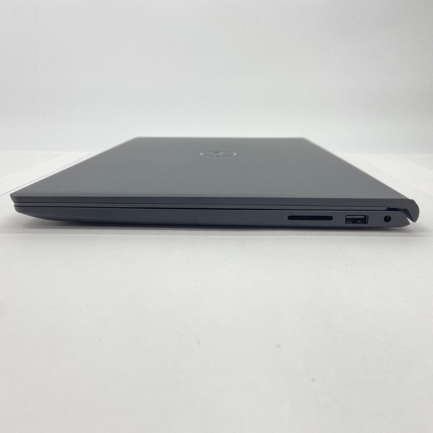 美品 HP Inspiron 15 3530 i7 1355U 32GB SSD1TB Windows11Pro USキー バッテリー100%【C5130-100】