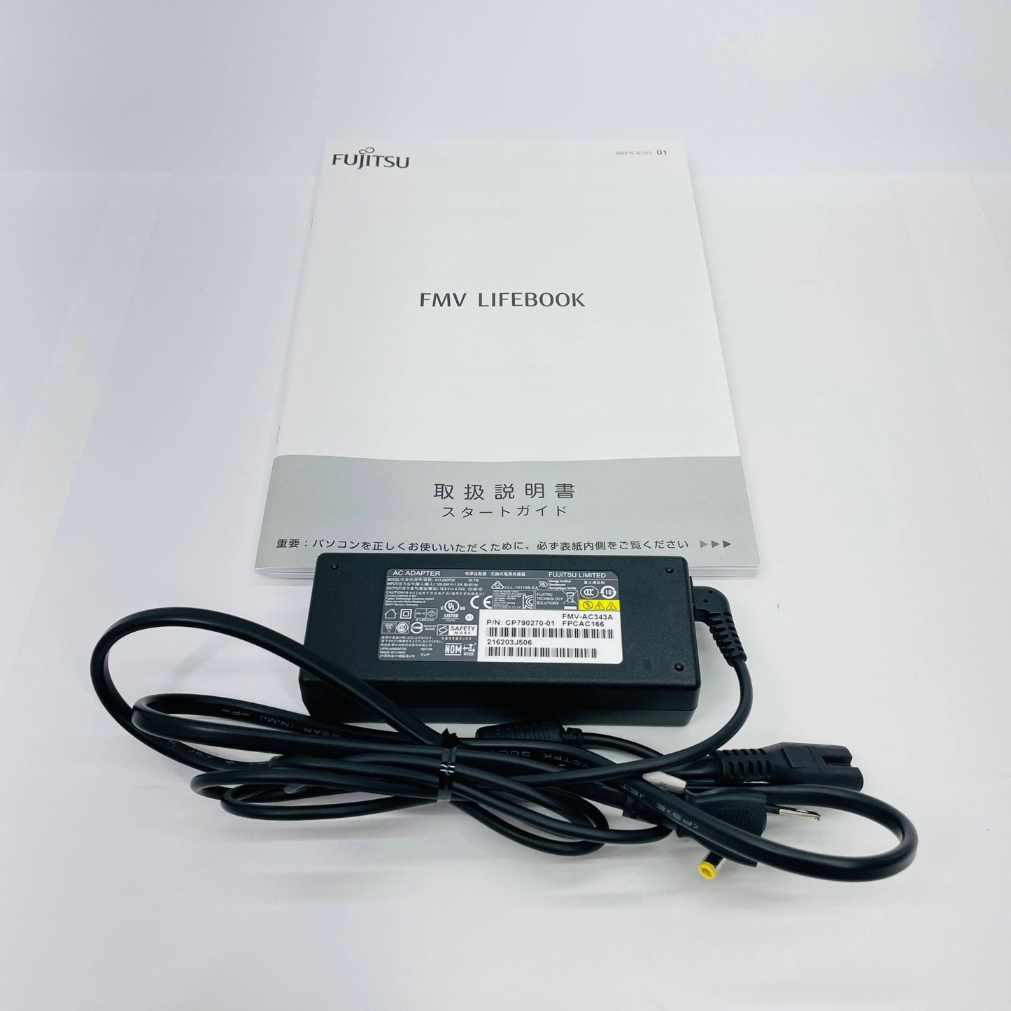 FUJITSU LIFEBOOK AH53/F3 FMVA53F3BZ i7 1195G7 8GB SSD 1TB Windows11Home 【C4843-80】