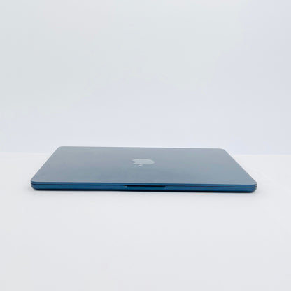 美品 MacBook Air 13インチ M5 10コアCPU 10コアGPU 16GB 512GB ミッドナイト バッテリー最大容量100%【C7795-80】