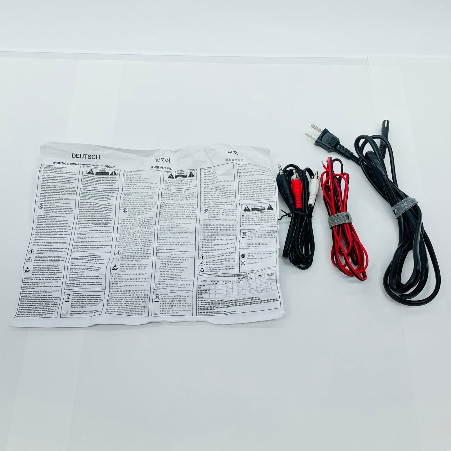 JBL 1 Series 104-BTW　デスクトップモニタースピーカー【C4612-100】